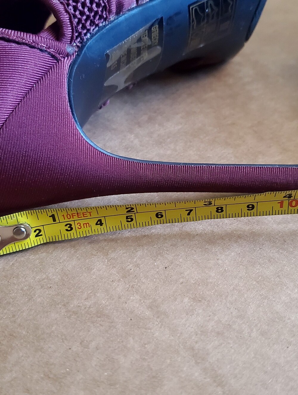 Guess Women's Strappy Maroon High Heel Sandals Size 8.5 - Picture 6 of 8
